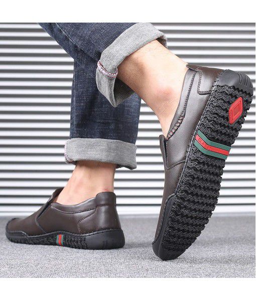 Leather casual leather shoes men's spring and summer 2020 new breathable Doudou shoes men's flat sole soft sole soft surface one foot shoes Z