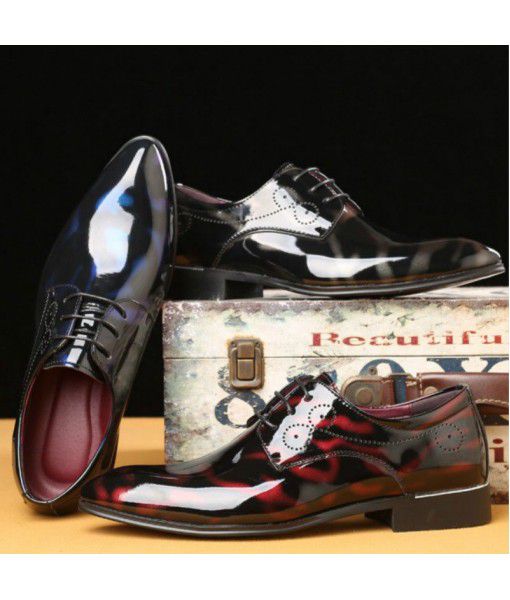 2020 new large men's business dress leather shoes pointy men's shoes lace up leisure British shiny shoes
